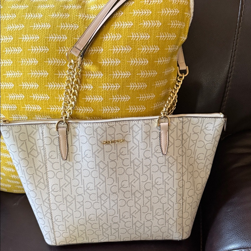 Calvin Klein large tote gold chain hardware